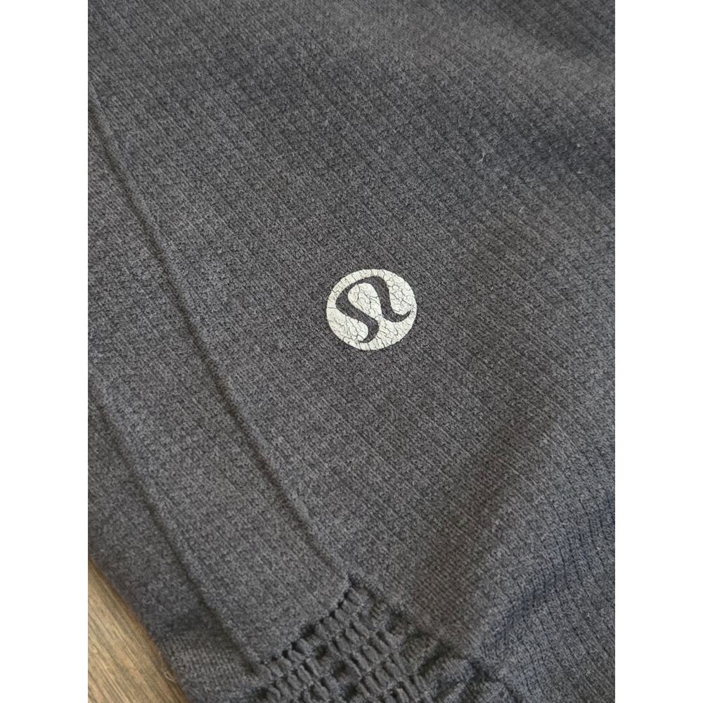 Lululemon In The Flow Crop II Heathered Black Seamless Crop Leggings Size 2 - Picture 4 of 9